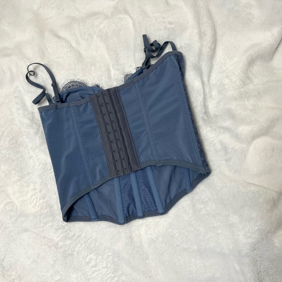 modern love corset - Picture 5 of 5